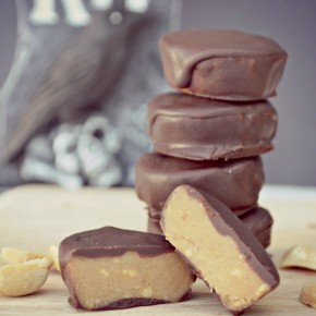 Raw Peanut Butter Cups Raw Peanut Butter Cups