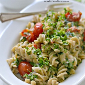Easy Vegan Creamy Pasta with Kale Easy Vegan Creamy Pasta with Kale