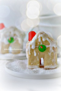 Mini Gingerbread Houses - Fork & Beans