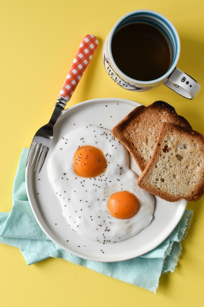 Here is an April Fools Day Breakfast idea that your family is sure to get a kick out of! Just when they think they are eating eggs...surprise!