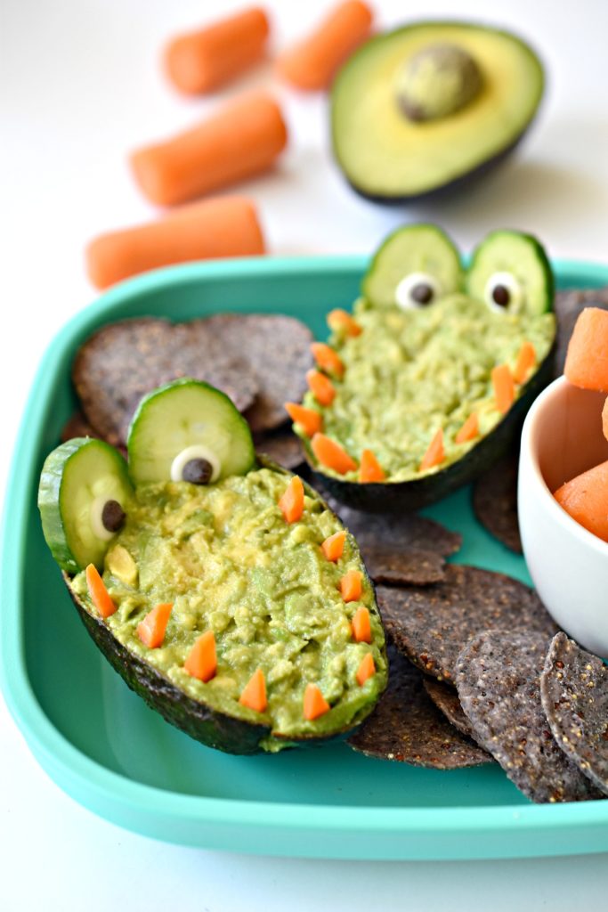 Healthy Guacadile Dip: Put a smile on your kid's face while you think outside of the lunchbox with these 10 Creatively Plant Based Lunchbox Ideas!