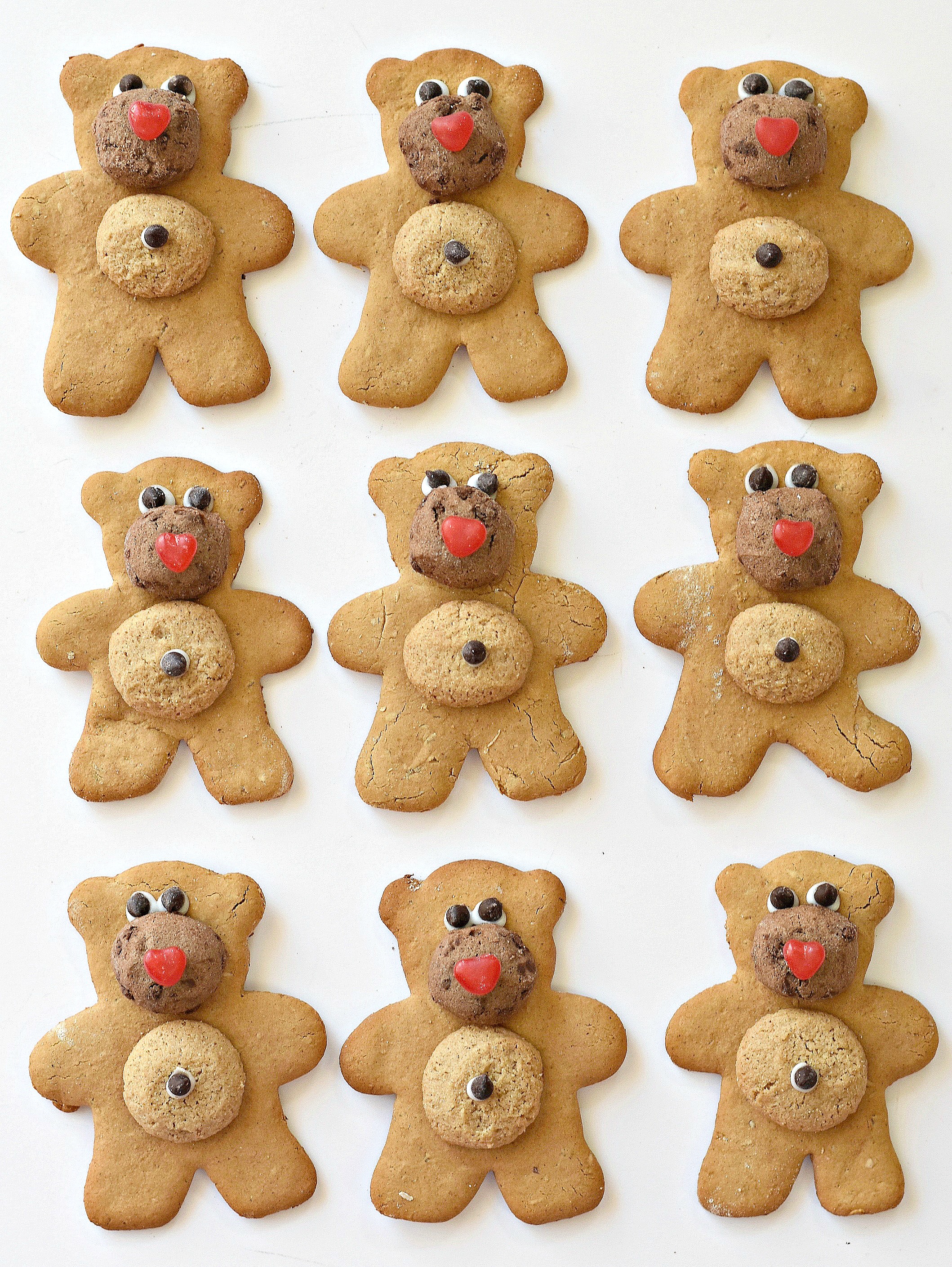 Make your holidays special for your little ones with food allergies with these Top 8 Free Gingerbread Bears. 