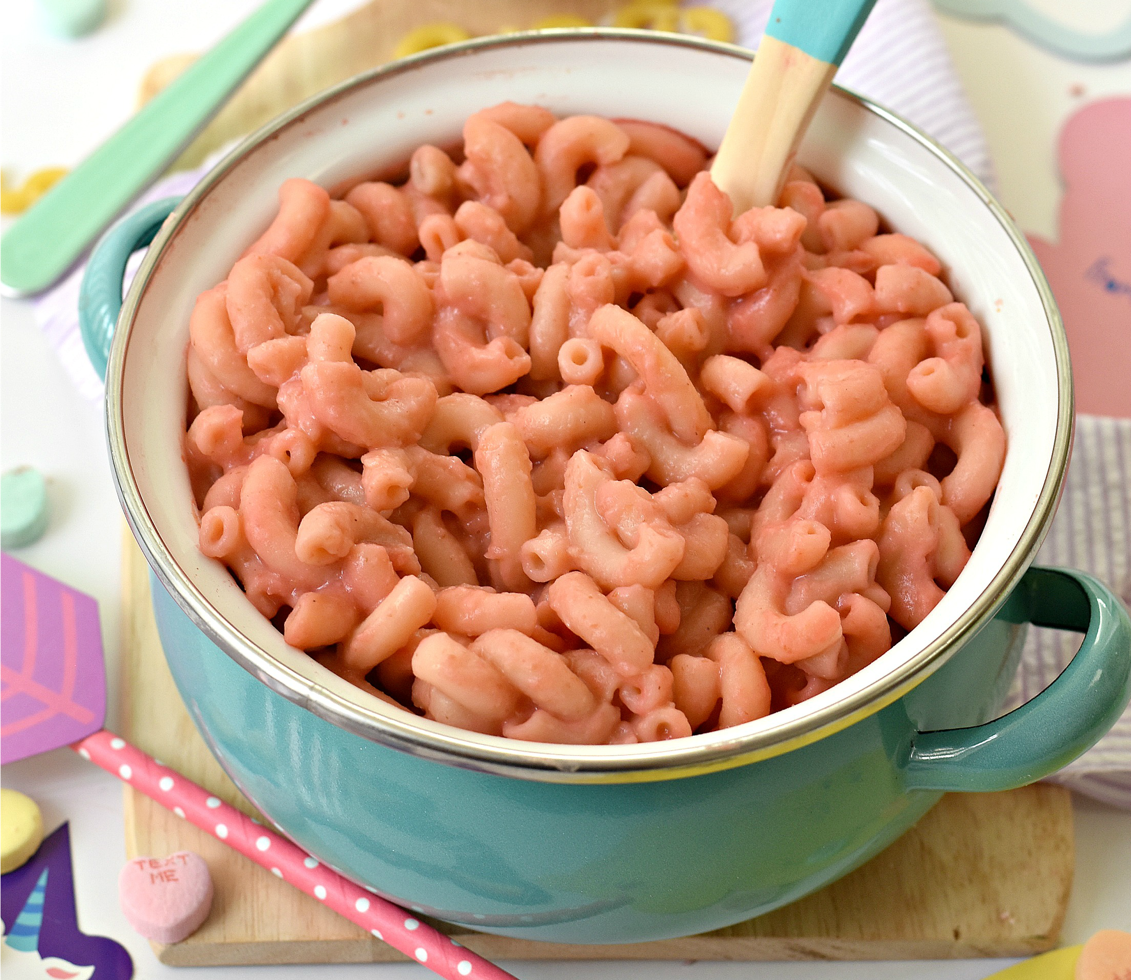 A pot full of pink mac n' cheese