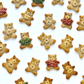 These gluten free Cinnamon Teddy Grahams are a special recreation to put into your kid's lunchbox.