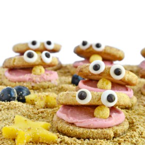Learn how to make fun in the sun with these #allergenfriendly oyster cookies (pearl included!)